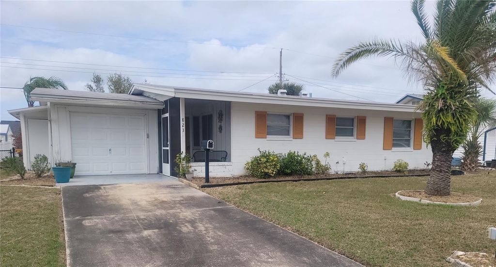 Photo of 823 La Jolla Avenue, Sun City Center, FL 33573 (MLS # TB8358779)