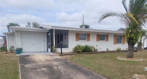 Photo of 823 La Jolla Avenue, Sun City Center, FL 33573 (MLS # TB8358779) Photo of 823 La Jolla Avenue, Sun City Center, FL 33573 (MLS # TB8358779)