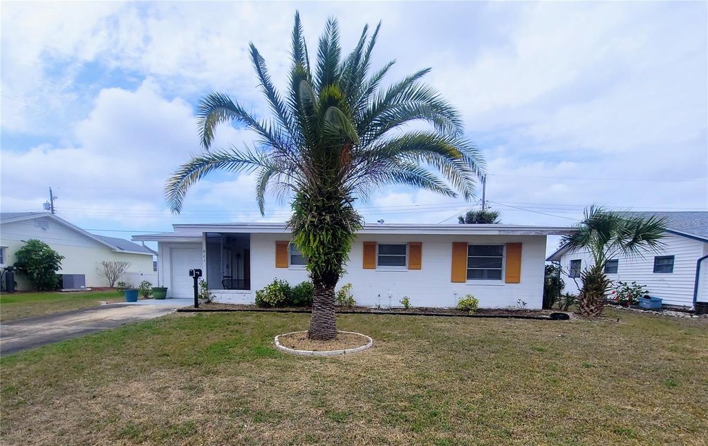 Photo of 823 La Jolla Avenue, Sun City Center, FL 33573 (MLS # TB8358779)