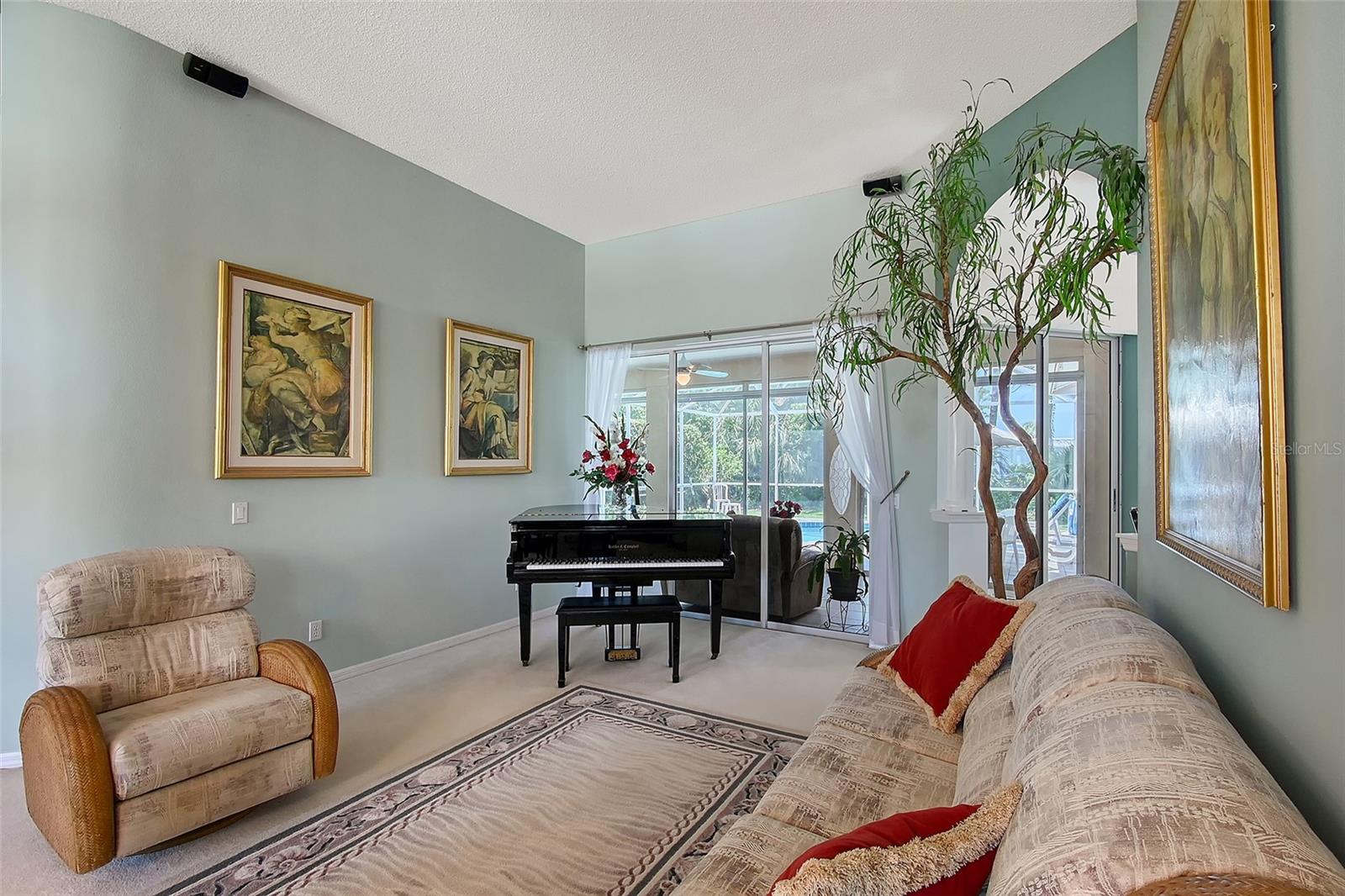8924 HUNTINGTON POINTE DRIVE