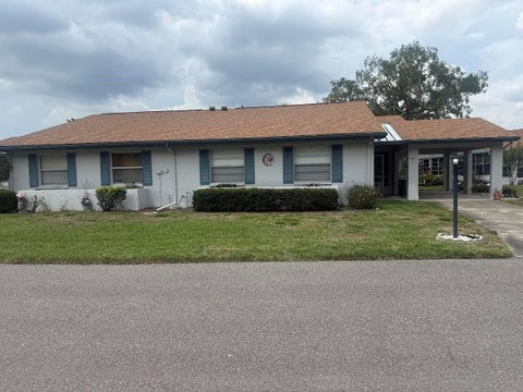 Photo of 508 Foxglove Circle #B, Sun City Center, FL 33573 (MLS # TB8508232)