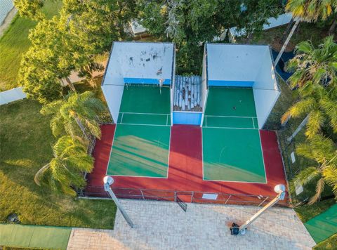 A home in OLDSMAR