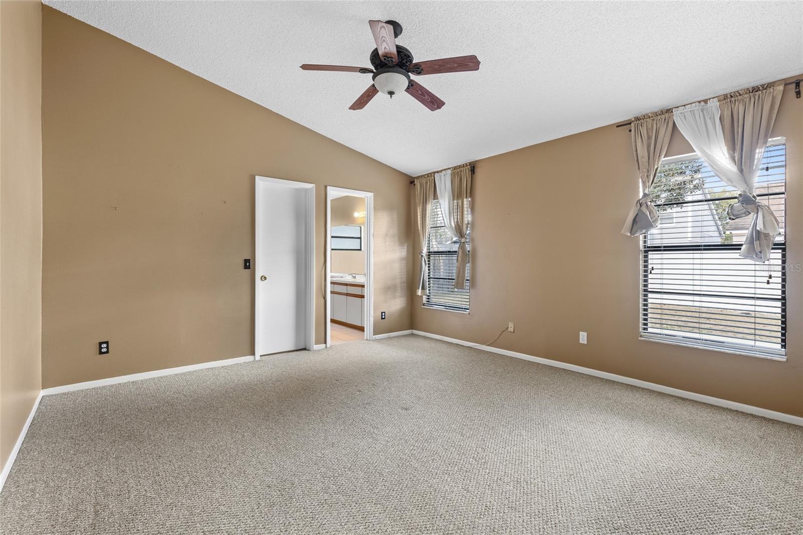 ALAFAYA WOODS PH 5 - Residential