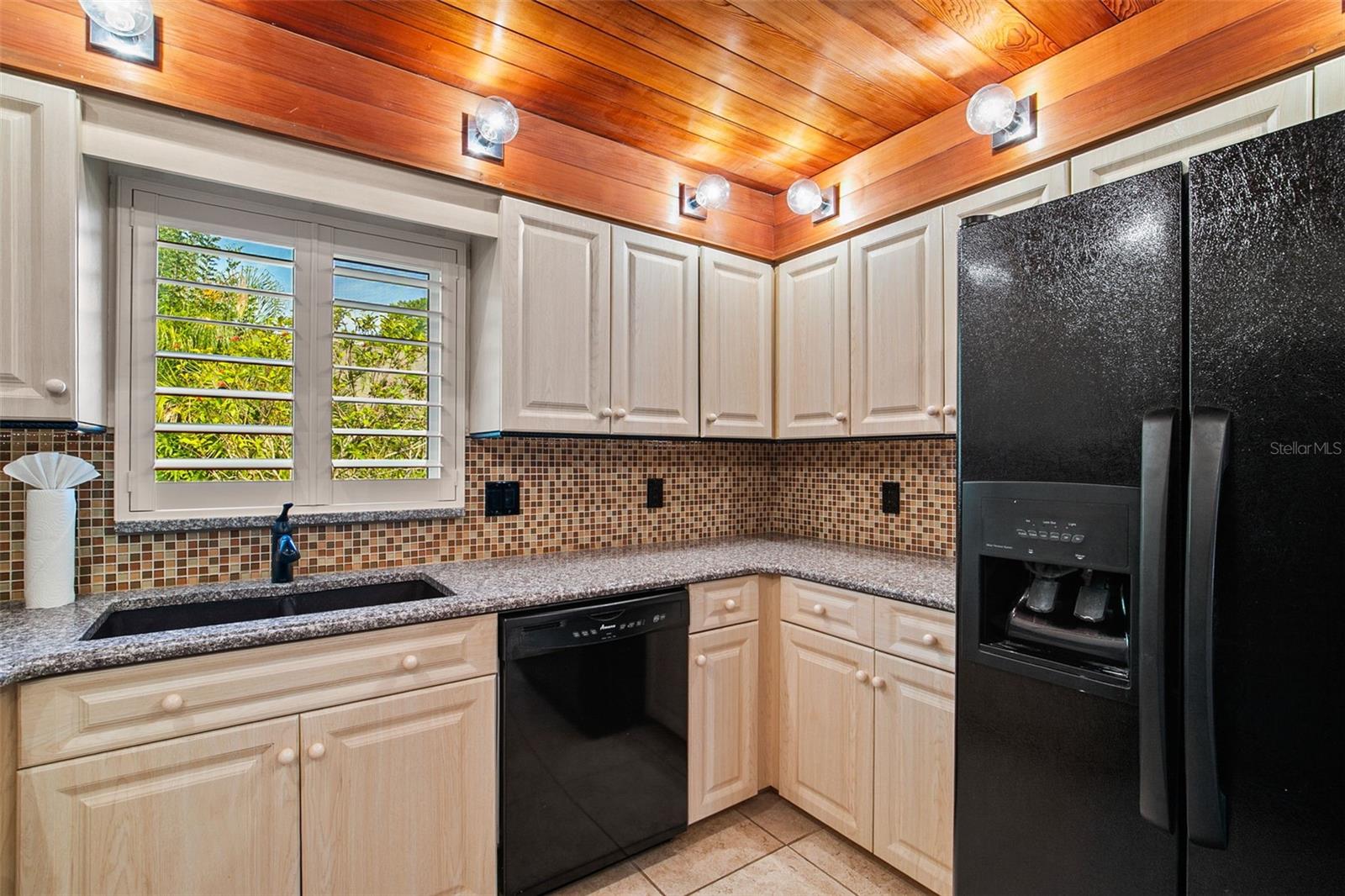 DESOTO LAKES COUNTRY CLUB COLONY 5 - Residential