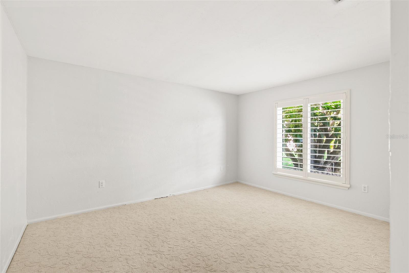 DESOTO LAKES COUNTRY CLUB COLONY 5 - Residential