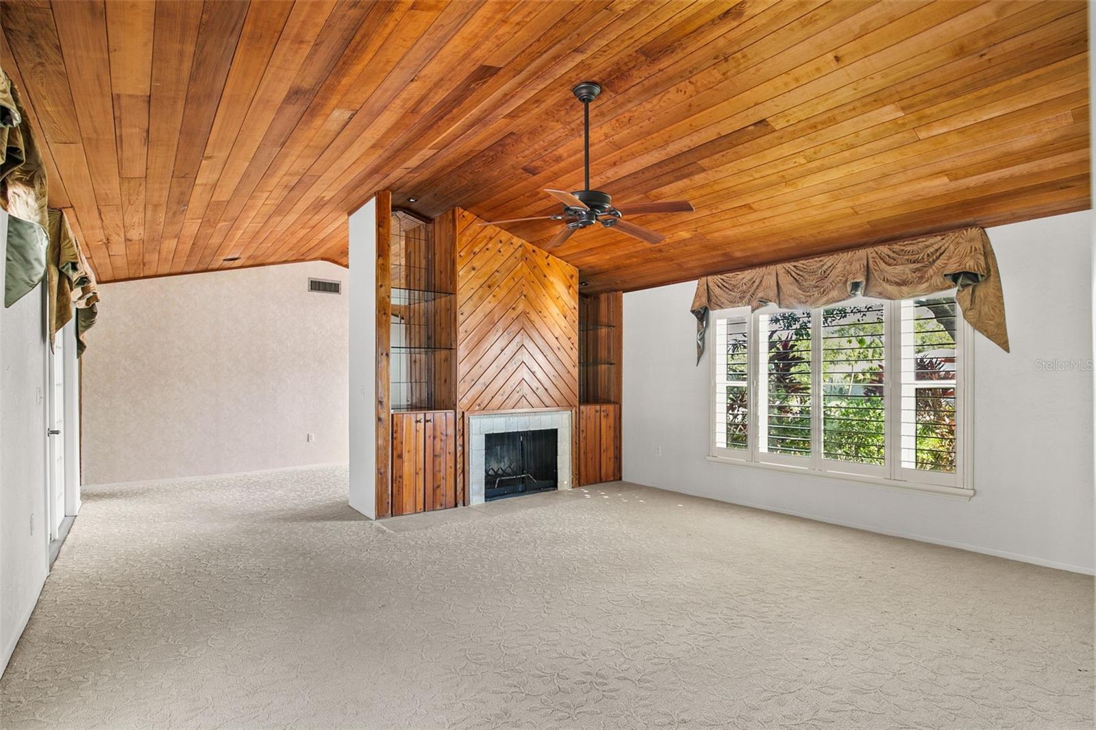 DESOTO LAKES COUNTRY CLUB COLONY 5 - Residential