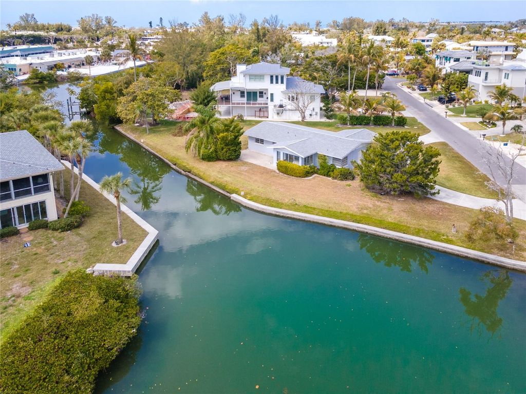 Photo of 6801 Longboat Drive S, Longboat Key, FL 34228 (MLS # A4684609)