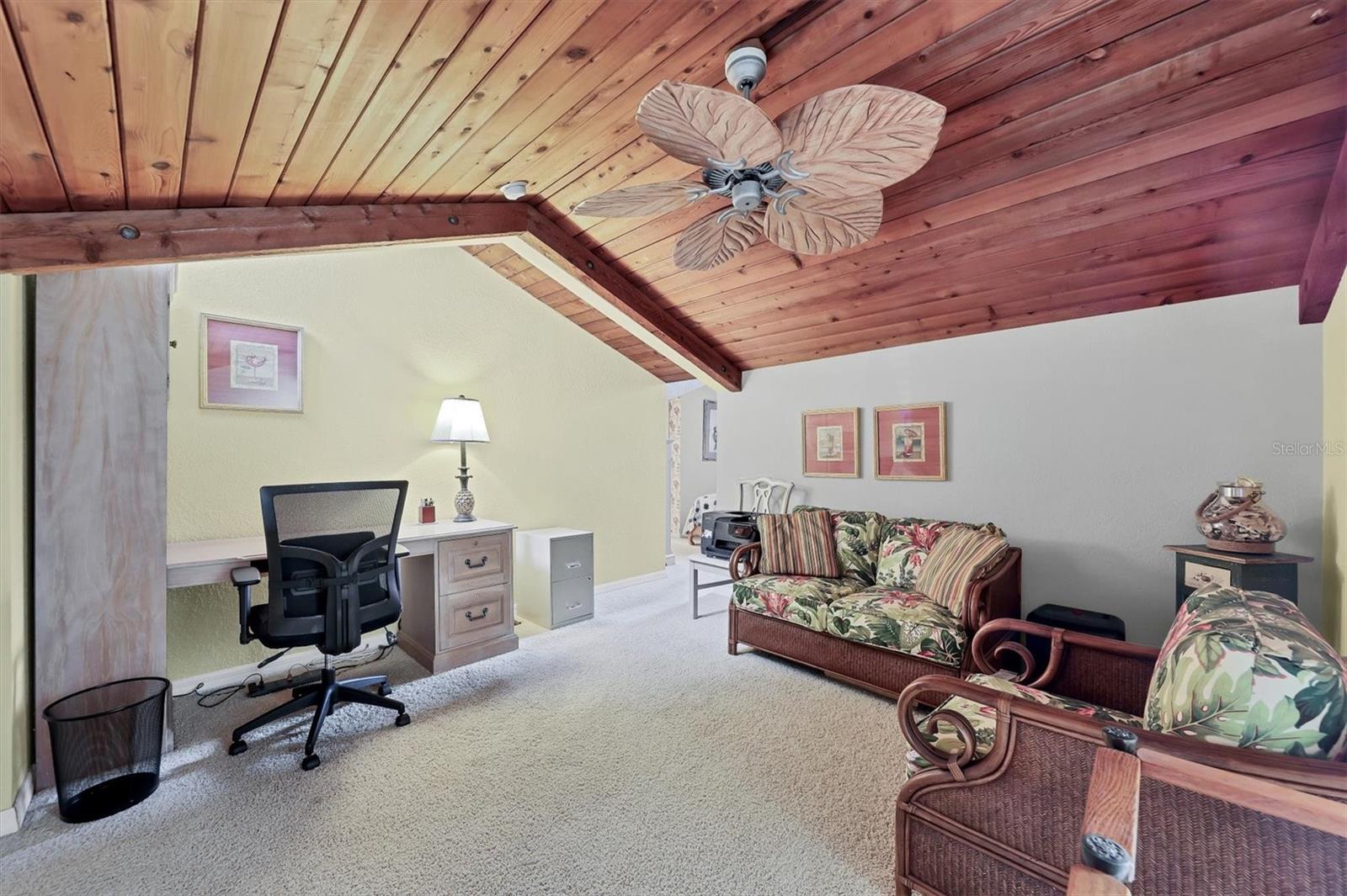 THE BANYAN BAY CLUB - Residential