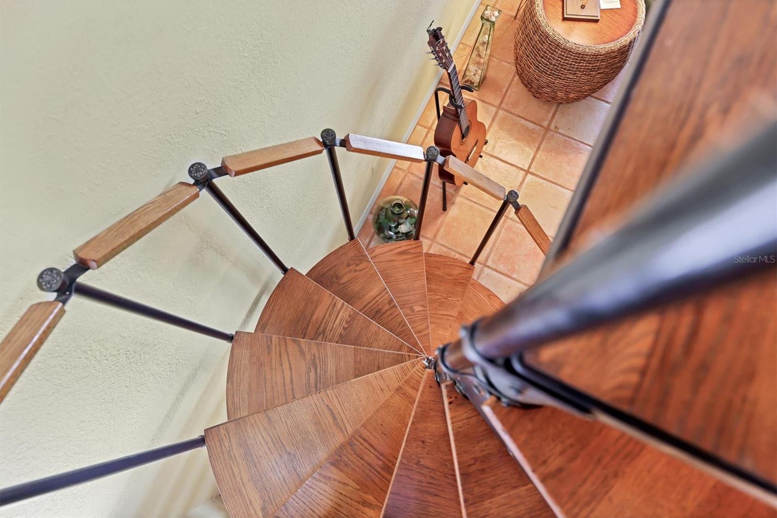 THE BANYAN BAY CLUB - Residential