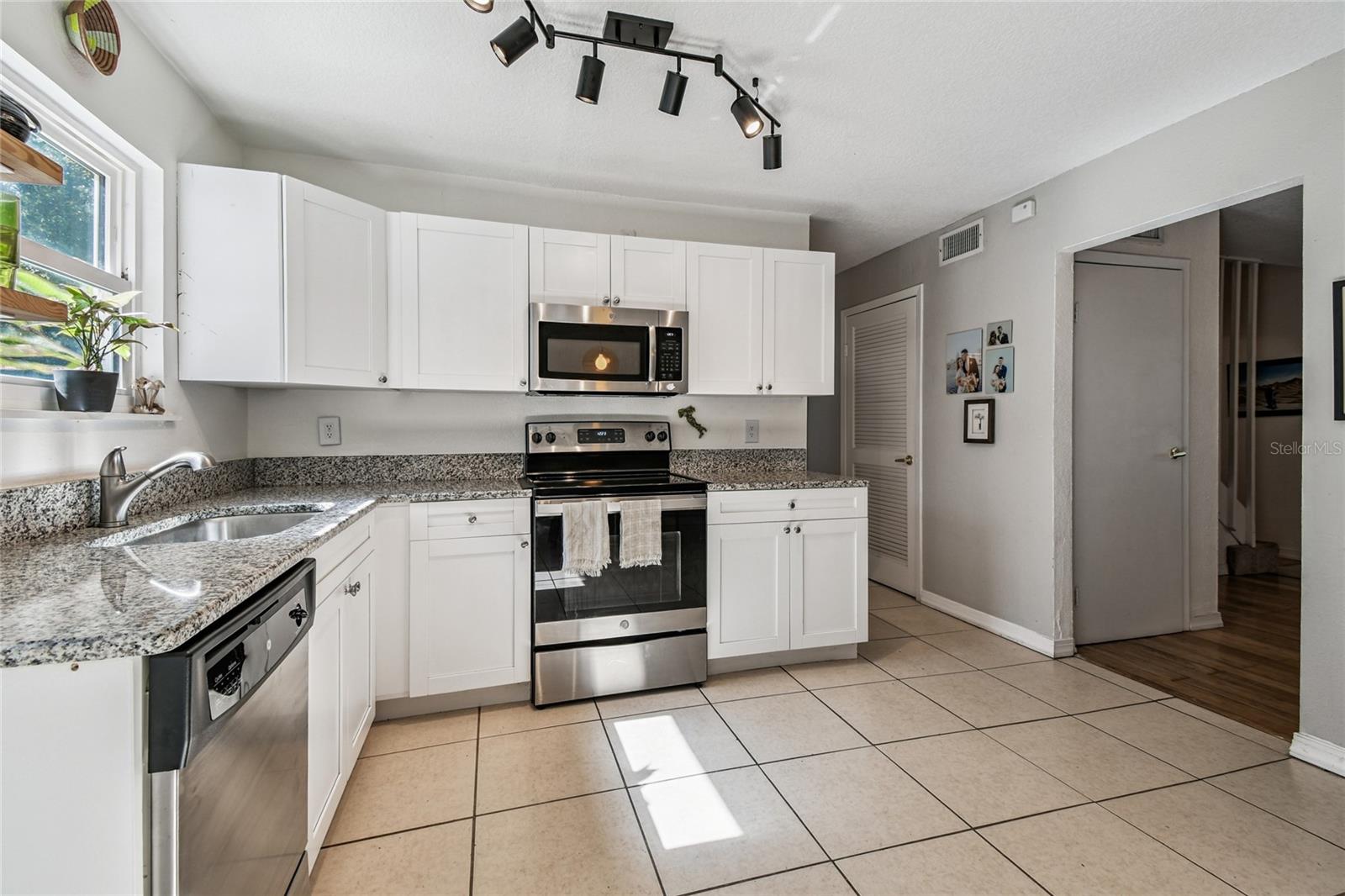 RIVERBEND MANOR - Residential