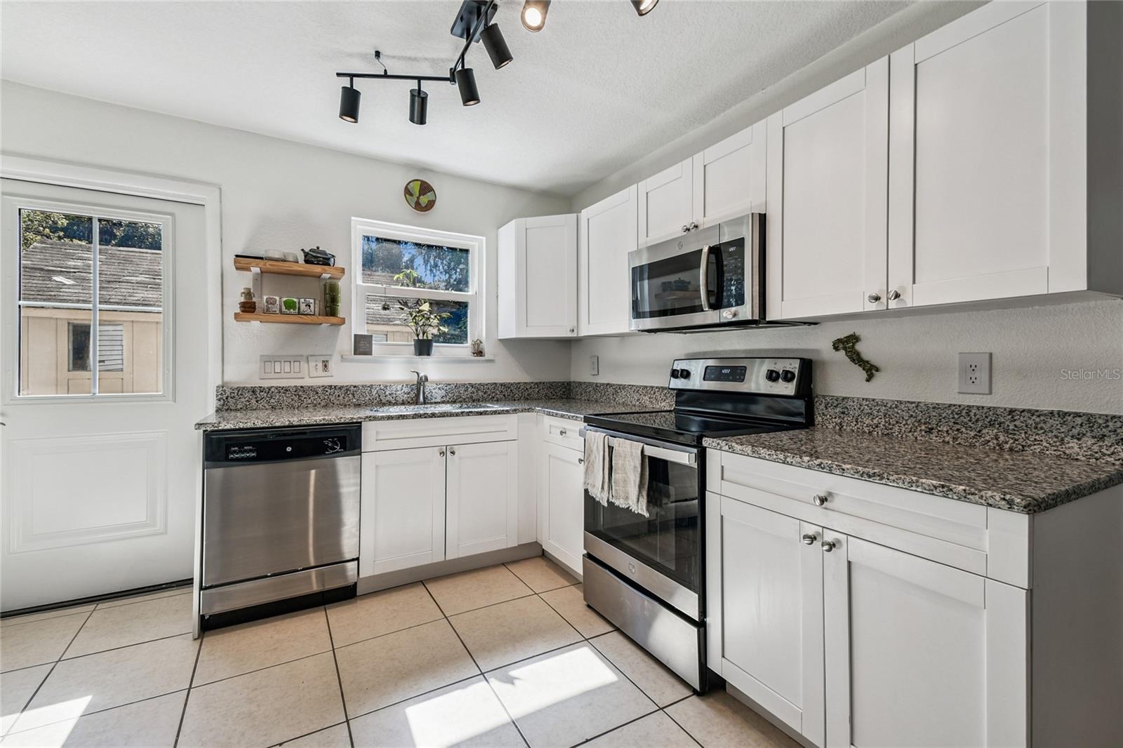 RIVERBEND MANOR - Residential