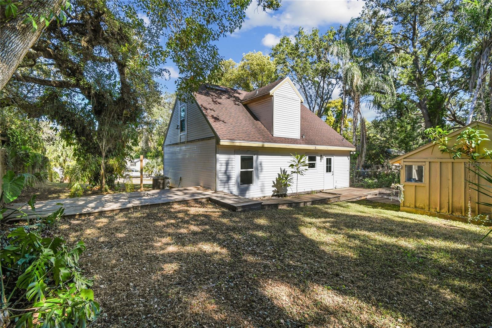 RIVERBEND MANOR - Residential