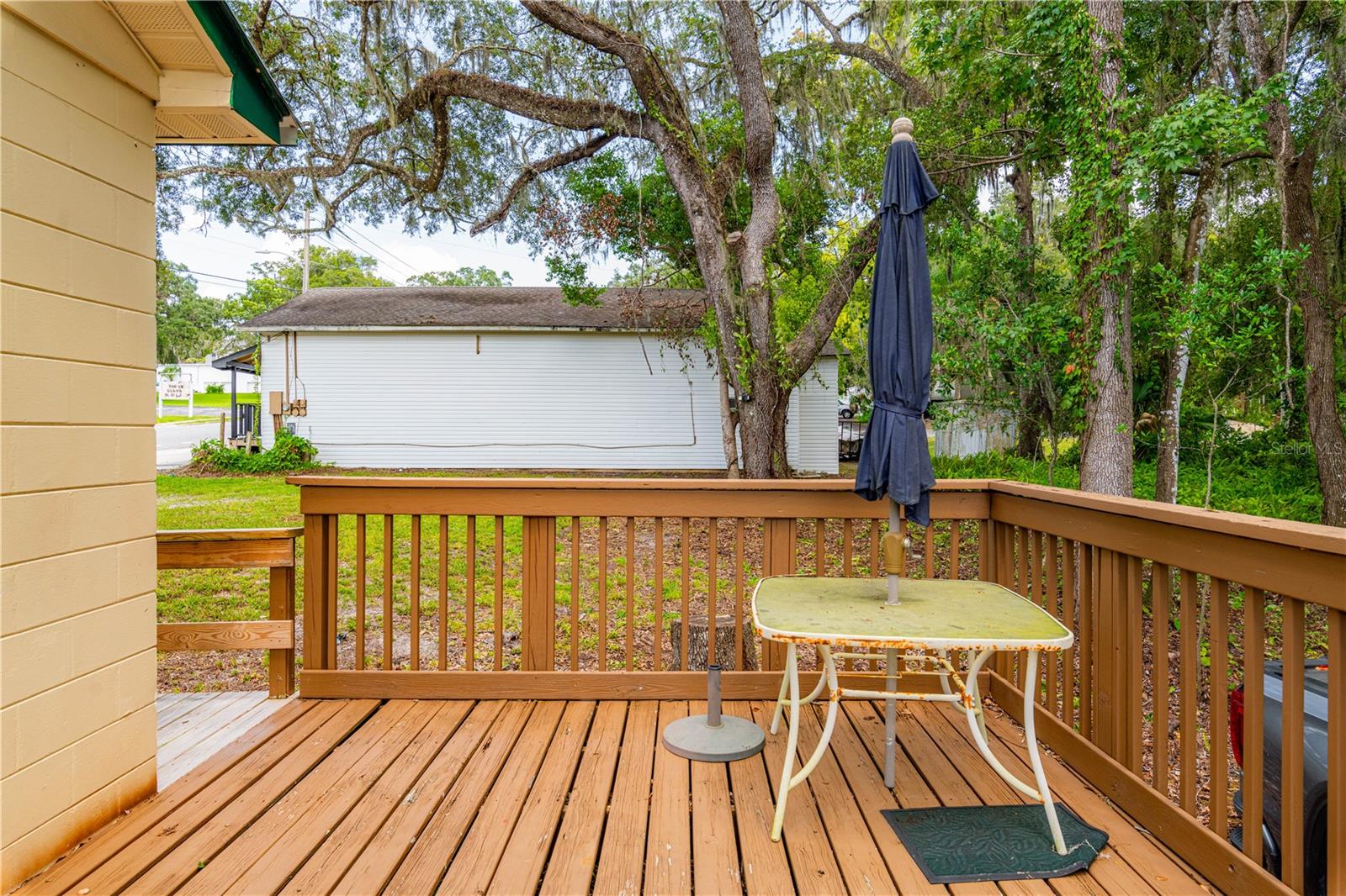 SAXONS ADD TO BROOKSVILLE - Commercial Sale