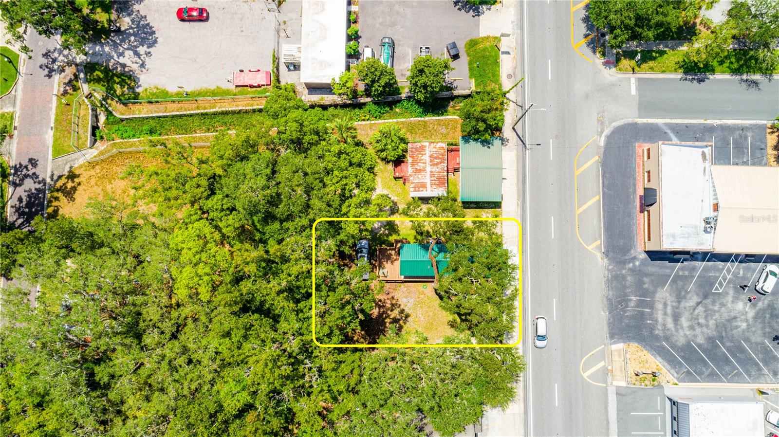 SAXONS ADD TO BROOKSVILLE - Commercial Sale