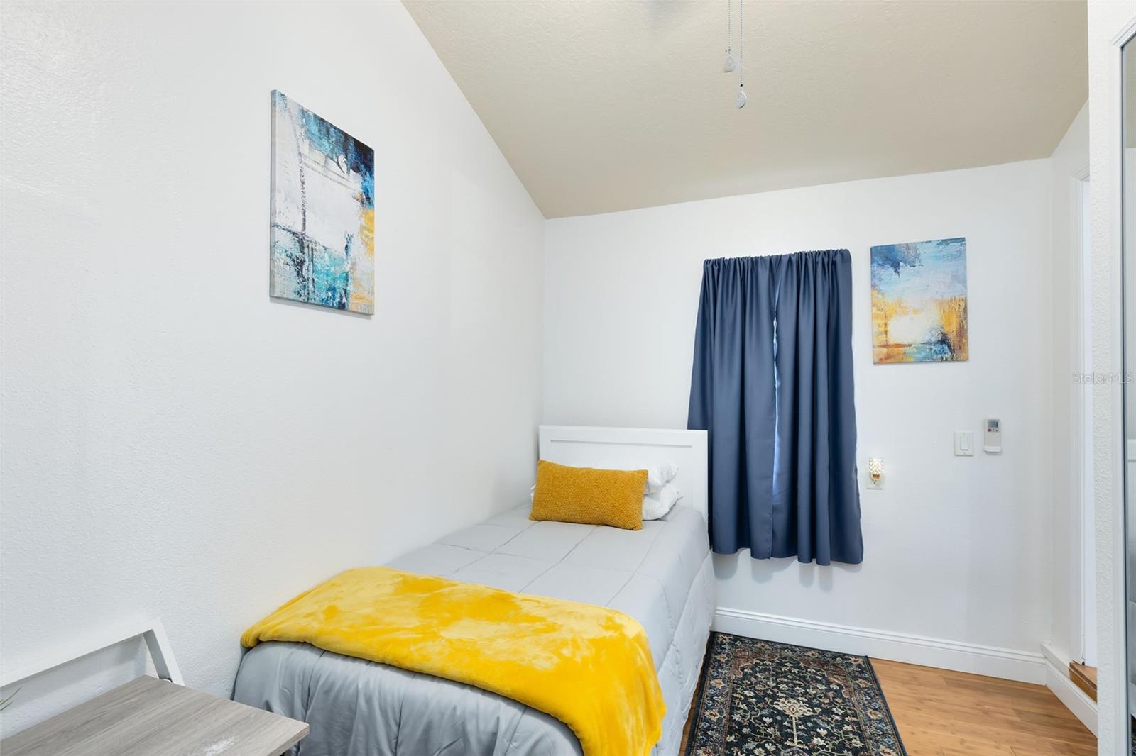 HIGHLAND GROVE - Residential Income