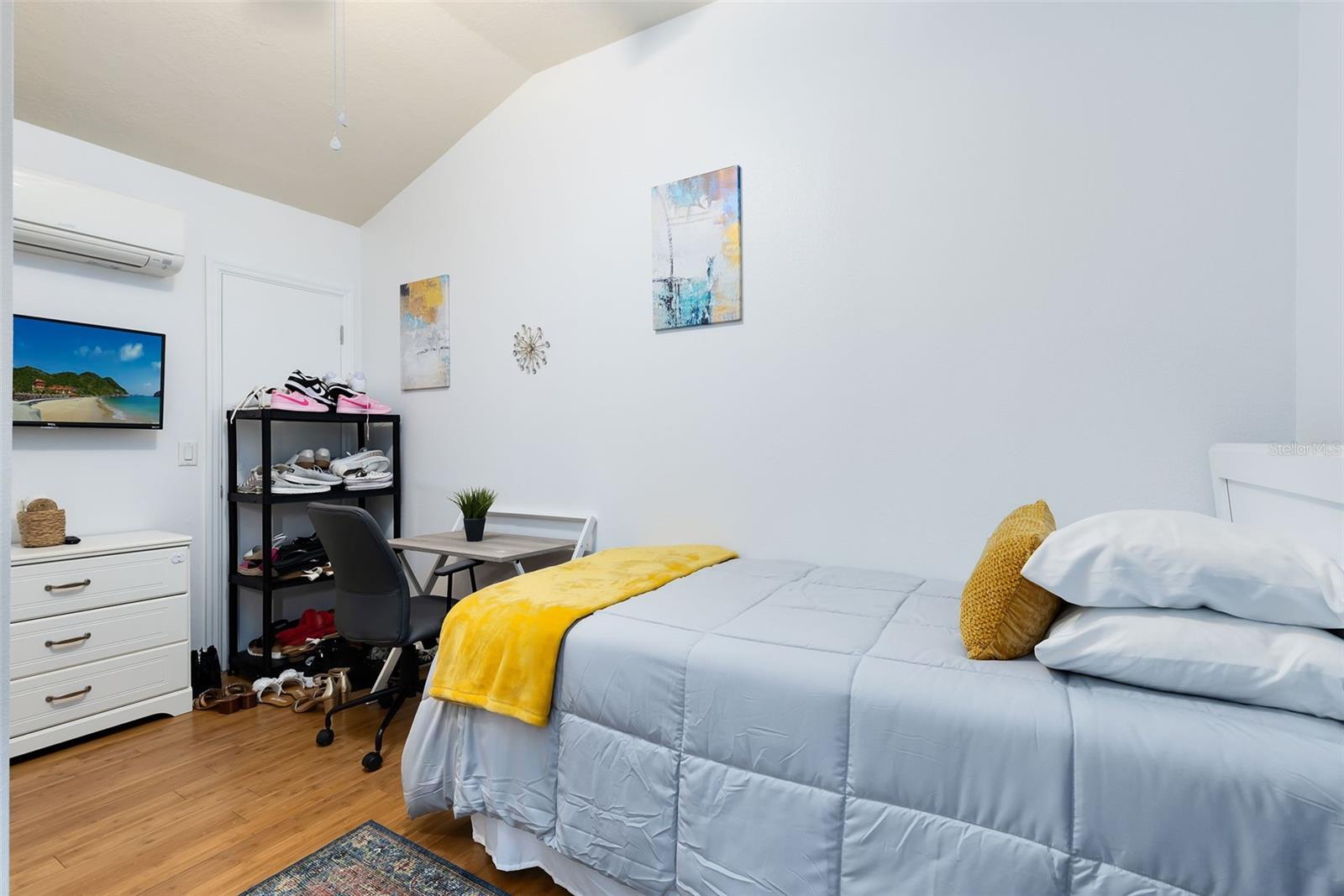 HIGHLAND GROVE - Residential Income