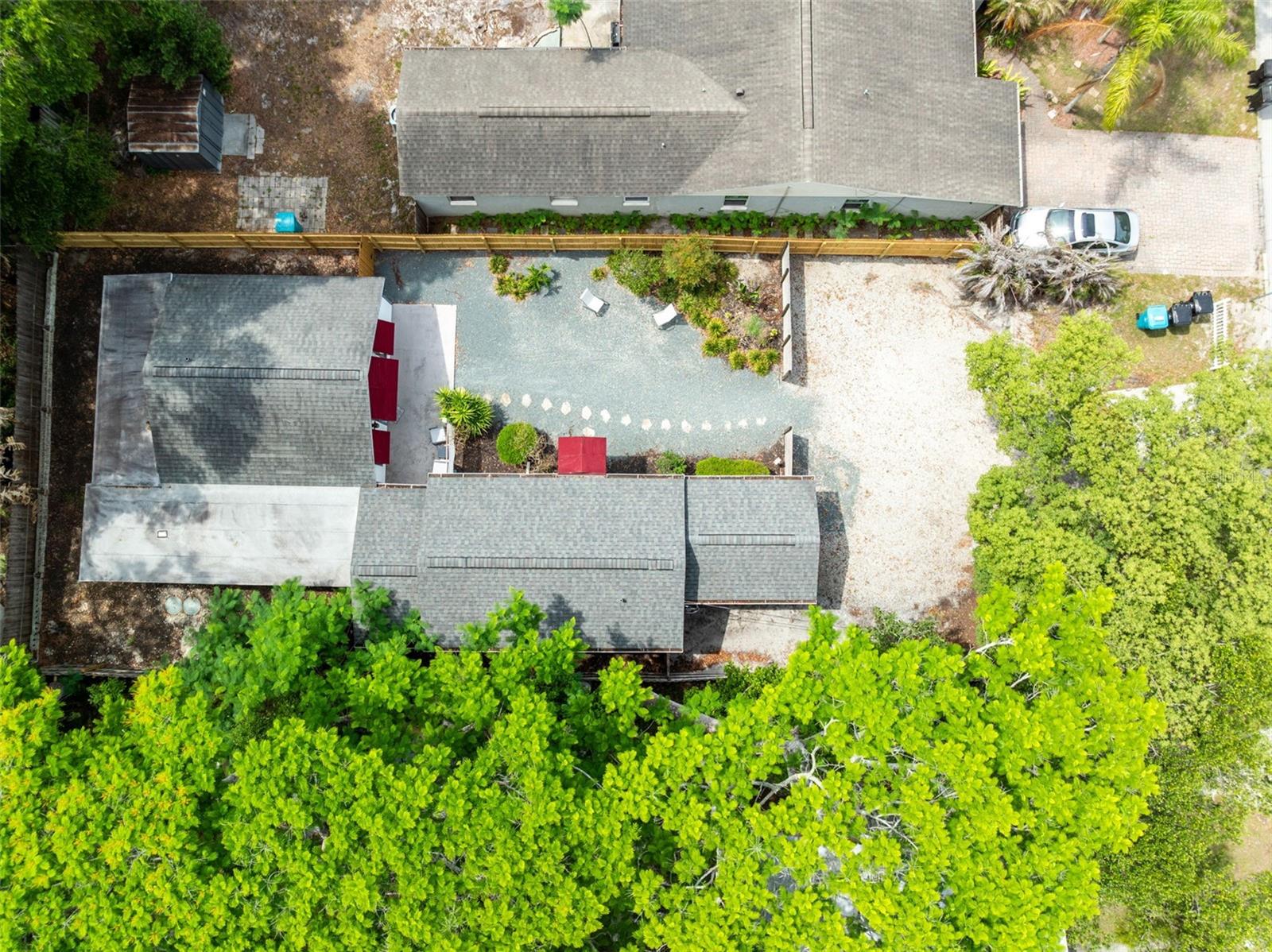 HIGHLAND GROVE - Residential Income
