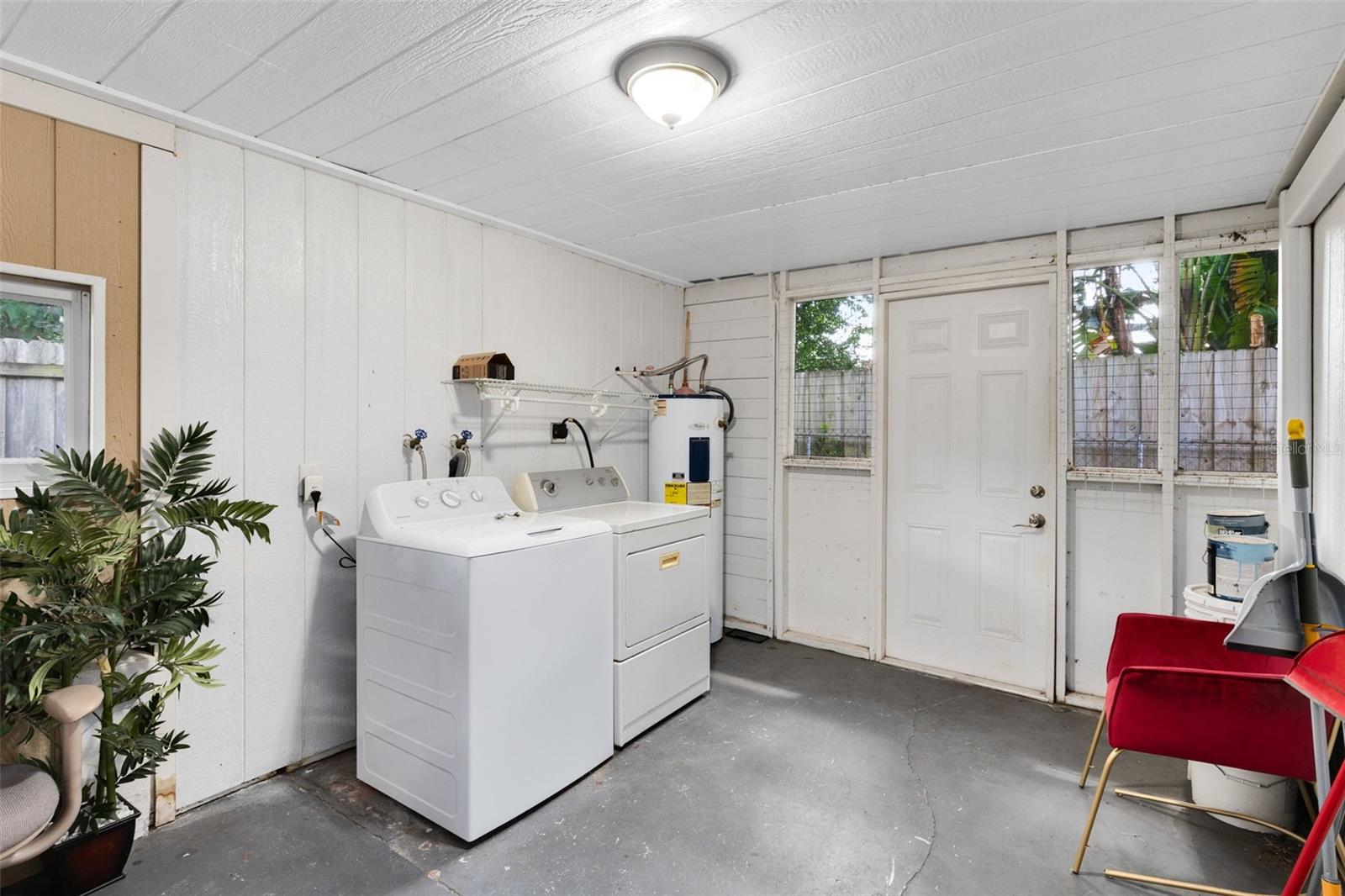 HIGHLAND GROVE - Residential Income