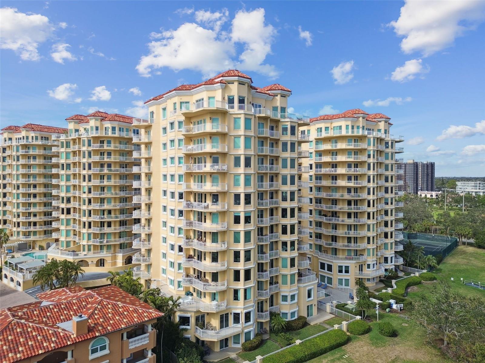 VINOY PLACE CONDO - Residential