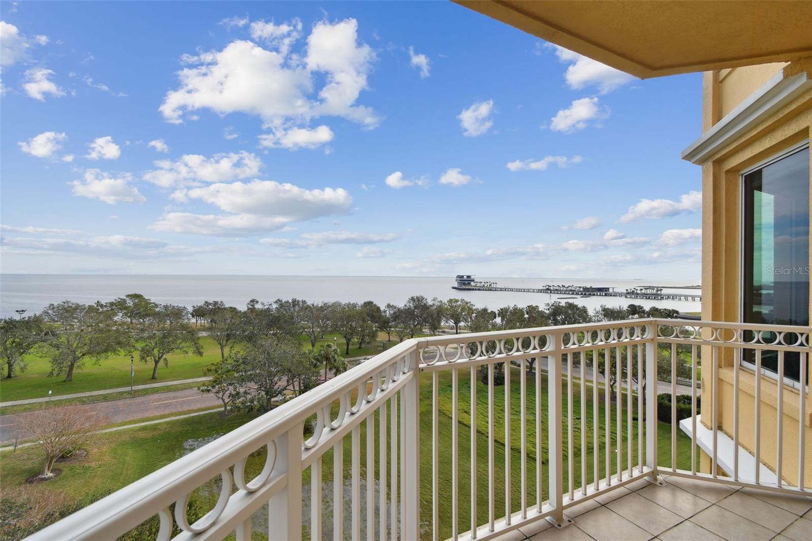 VINOY PLACE CONDO - Residential