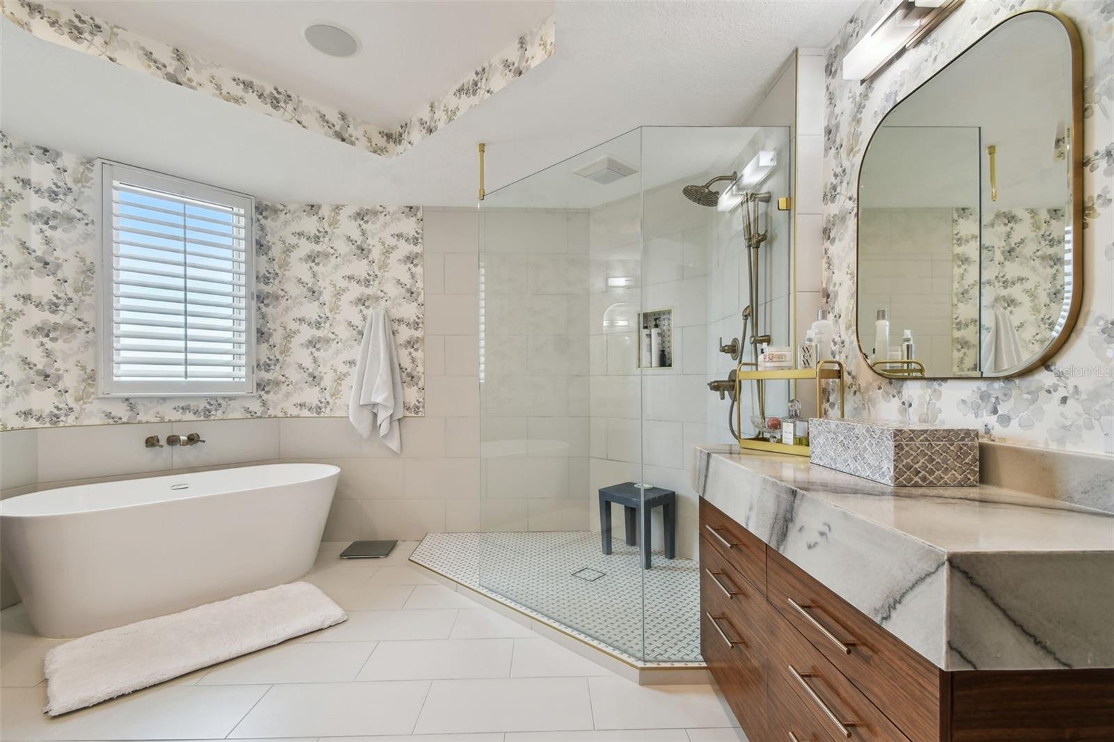 VINOY PLACE CONDO - Residential