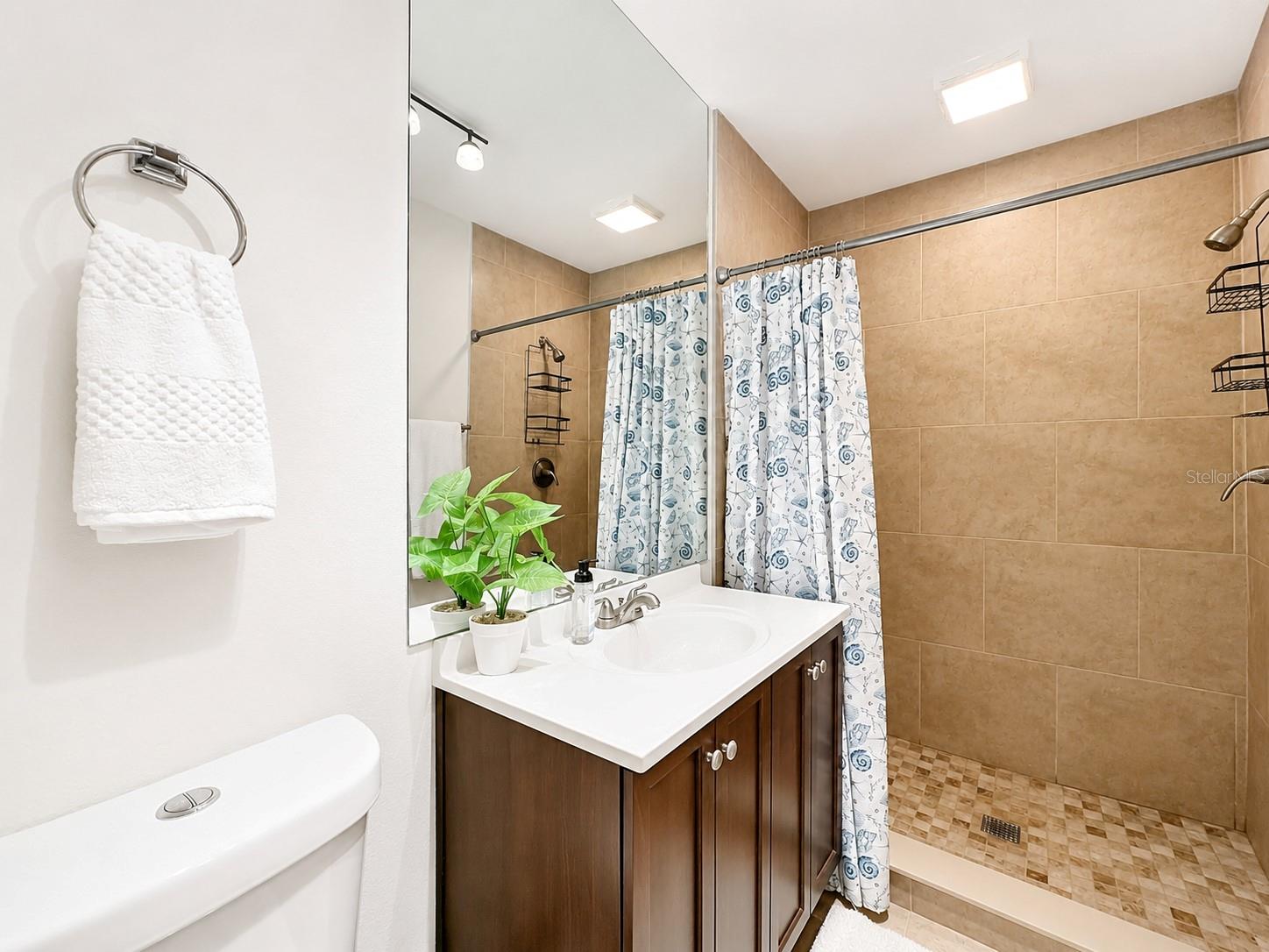 OAK FOREST UNIT 5 - Residential