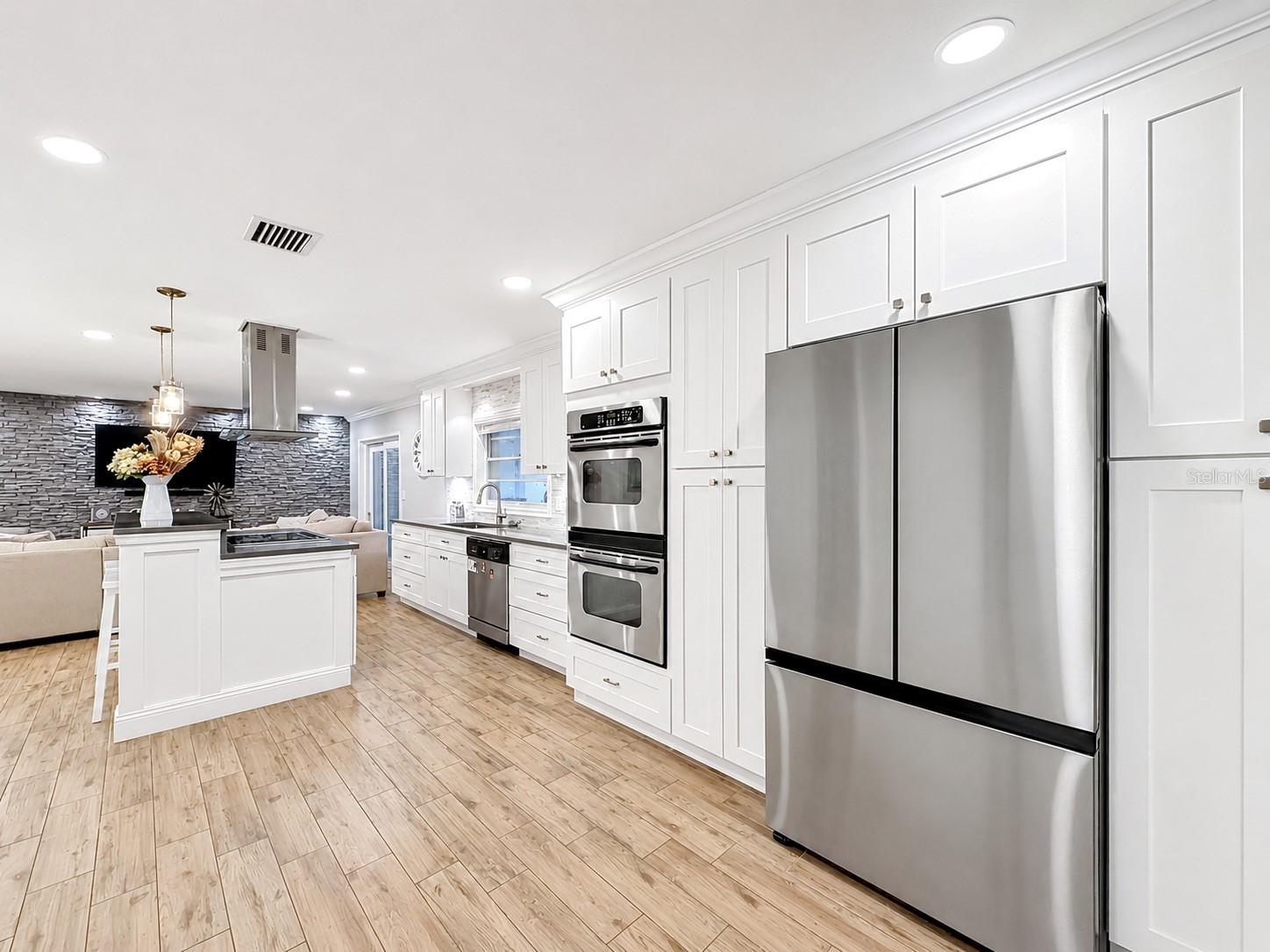 OAK FOREST UNIT 5 - Residential