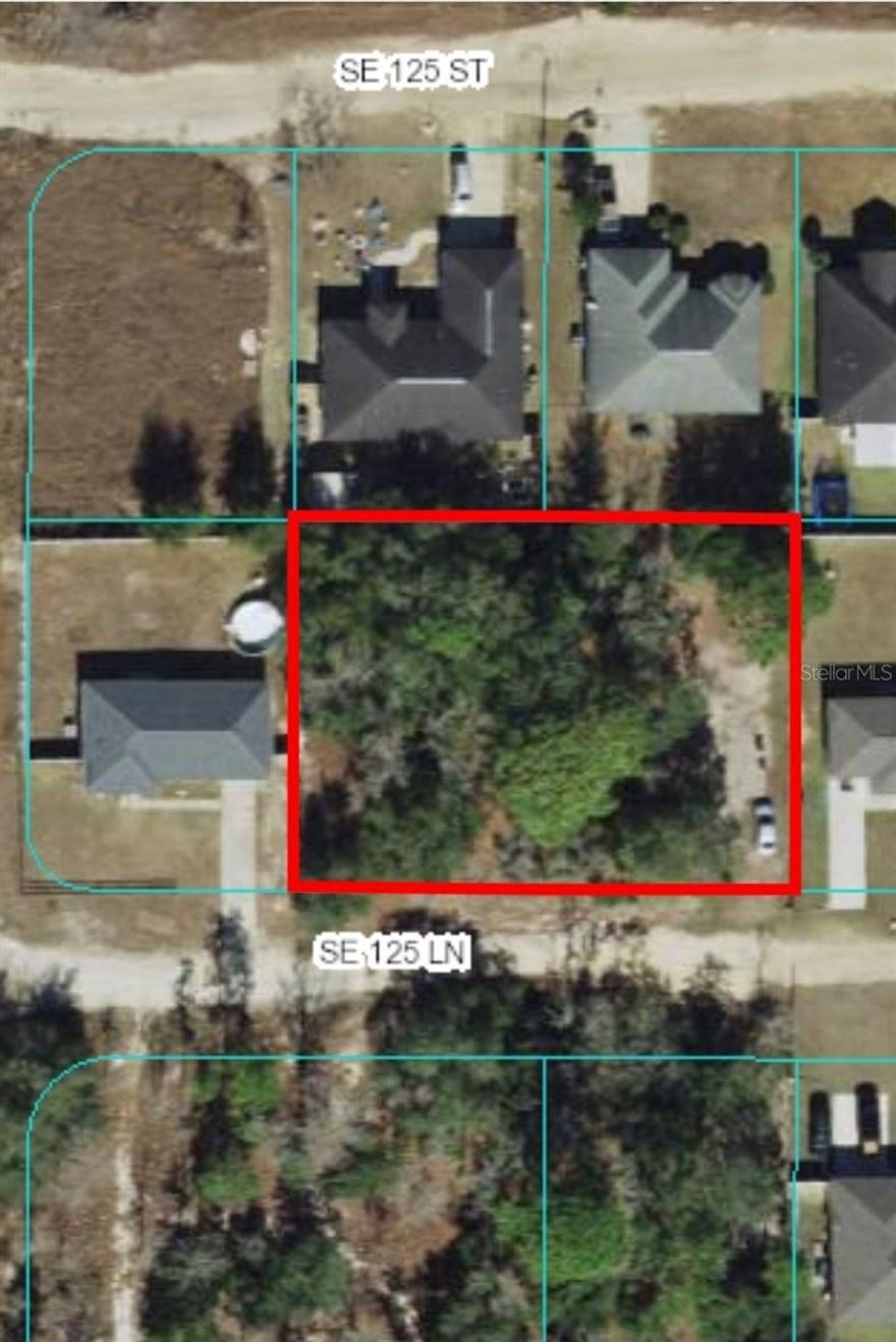 This is the lot you have been waiting for! .38 acre double lot located in Lake Weir Estates. This lot is not in an HOA, power is close, and is zoned R1, ready for your brand new home!!! Don't miss out on this one, it is priced to sell. Buy and build or hold for an investment. Parcel ID 4505-022-024