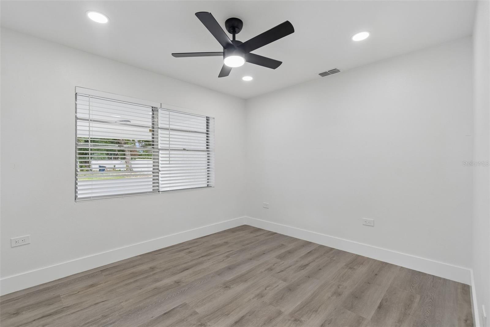 WILMA WEST - Residential