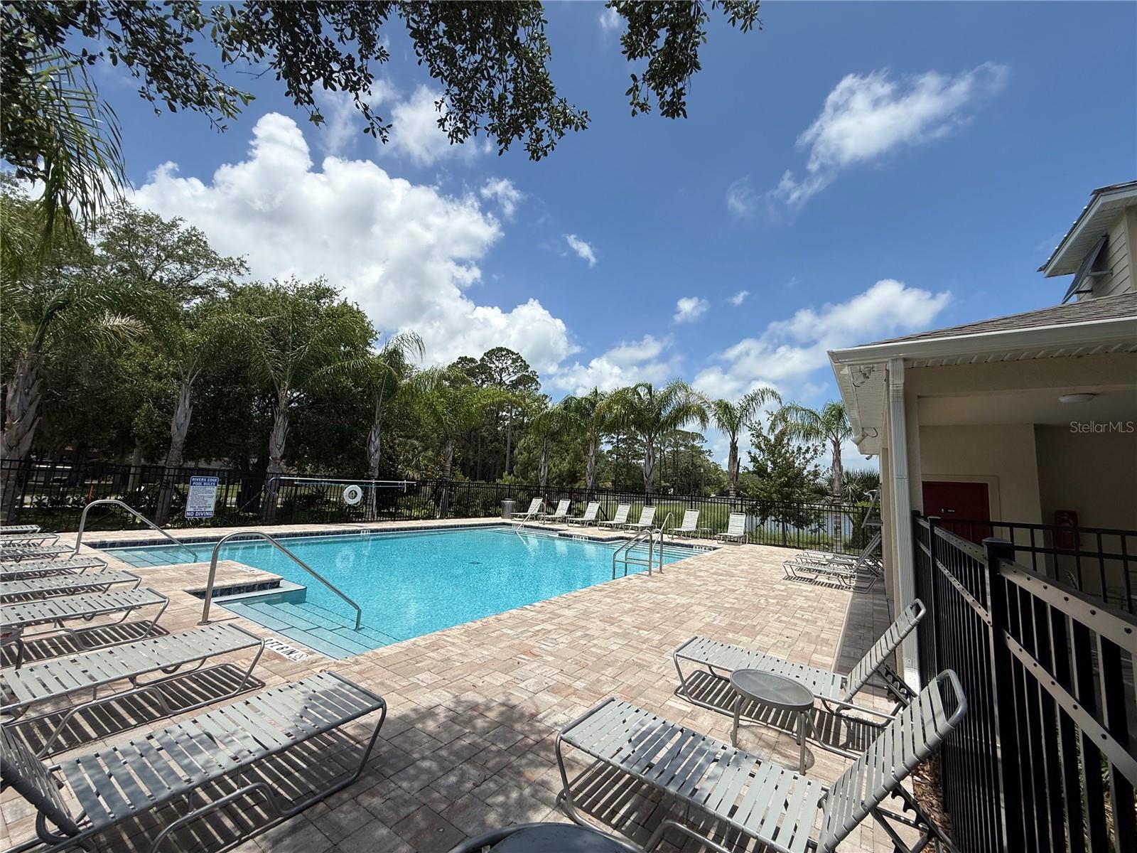 2730 SILVER CANOE DRIVE