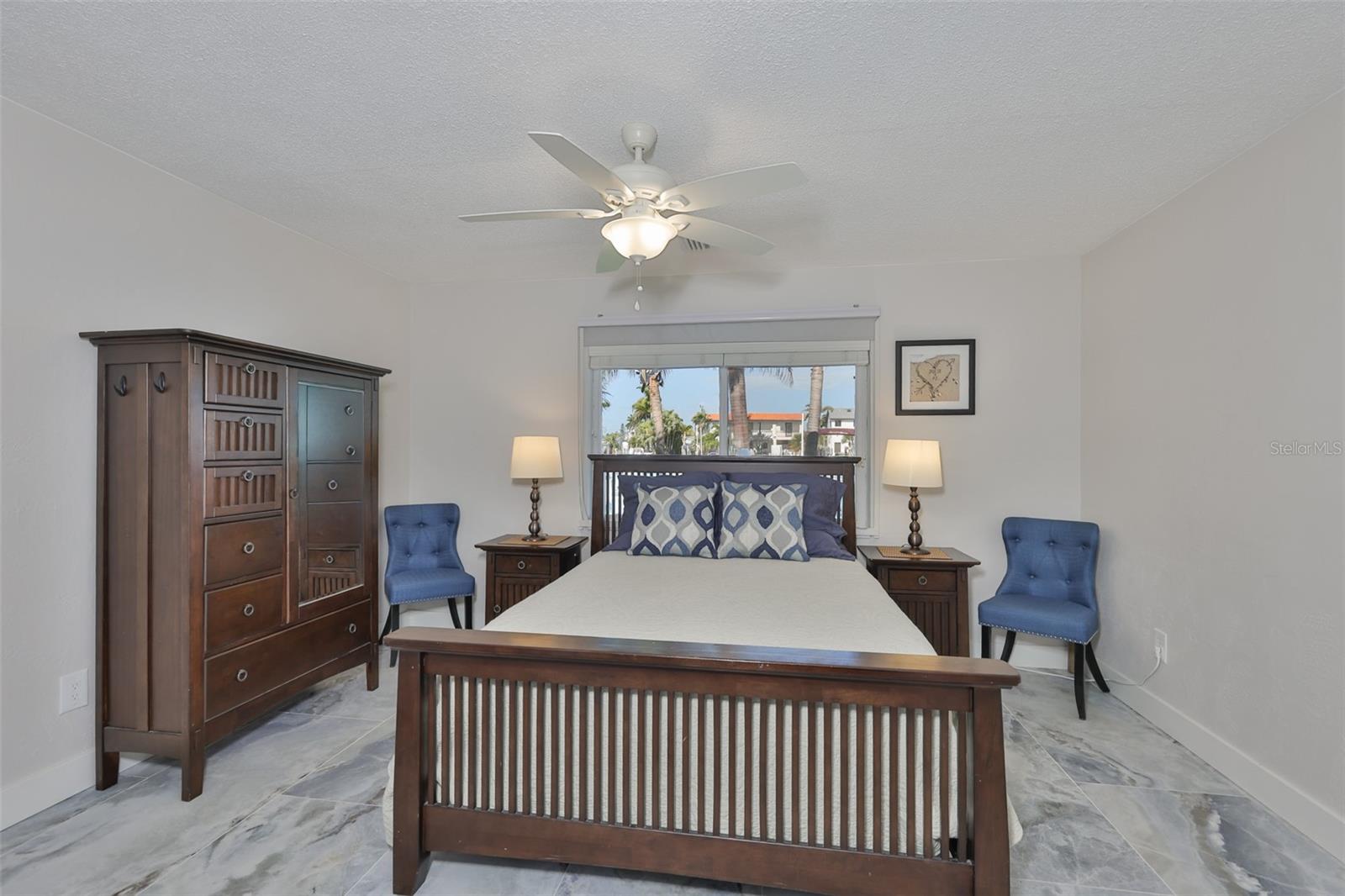 CRYSTAL ISLAND 1ST ADD - Residential