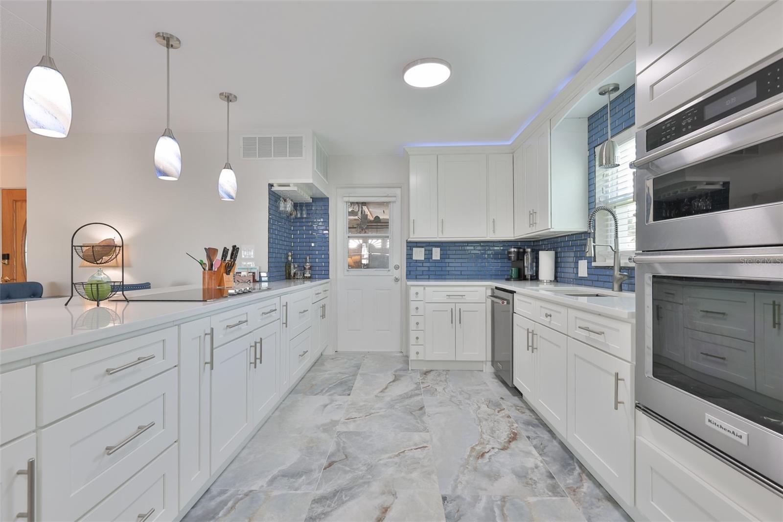 CRYSTAL ISLAND 1ST ADD - Residential