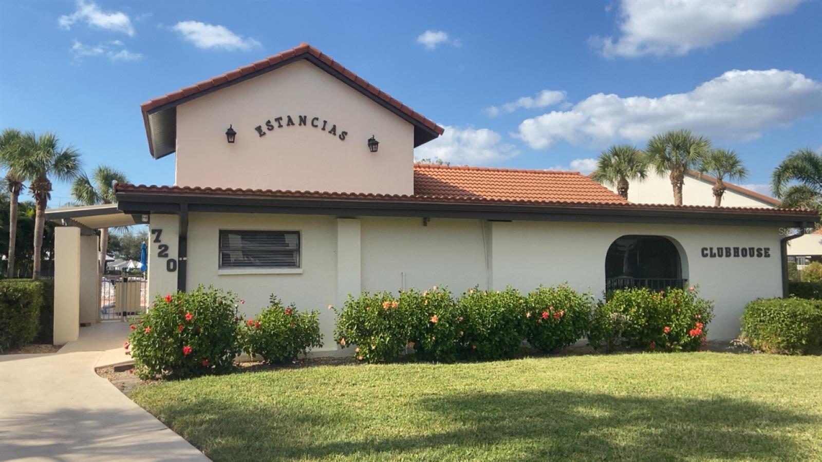 ESTANCIAS OF CAPRI ISLES - Residential