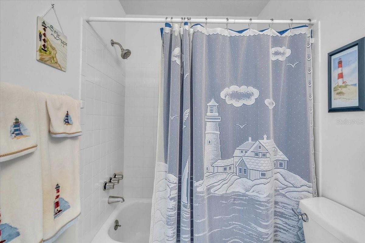 ESTANCIAS OF CAPRI ISLES - Residential