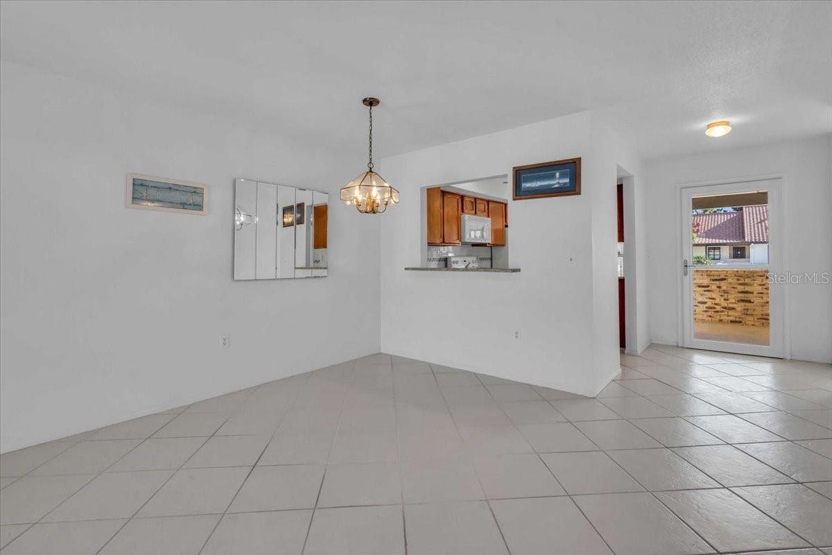 ESTANCIAS OF CAPRI ISLES - Residential