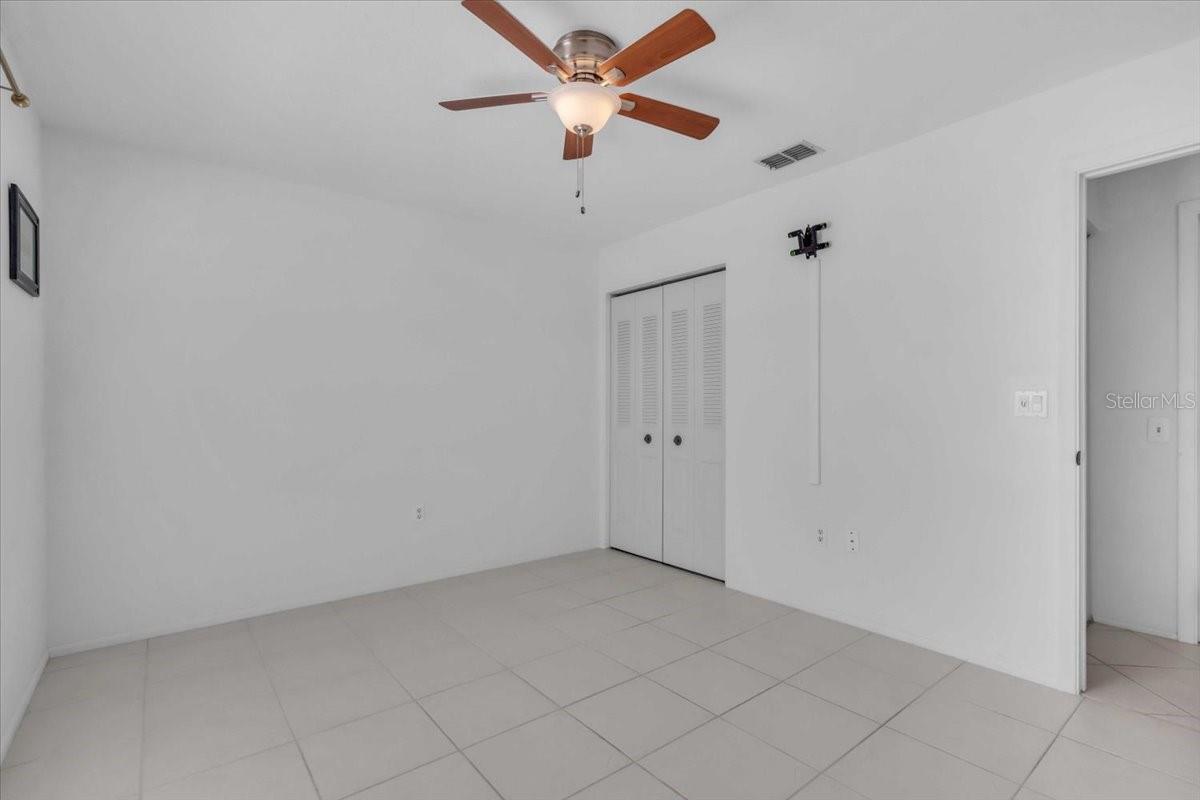 ESTANCIAS OF CAPRI ISLES - Residential