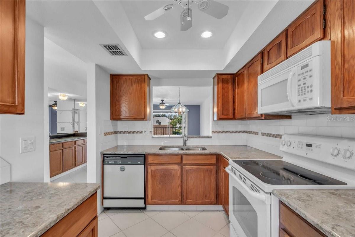 ESTANCIAS OF CAPRI ISLES - Residential