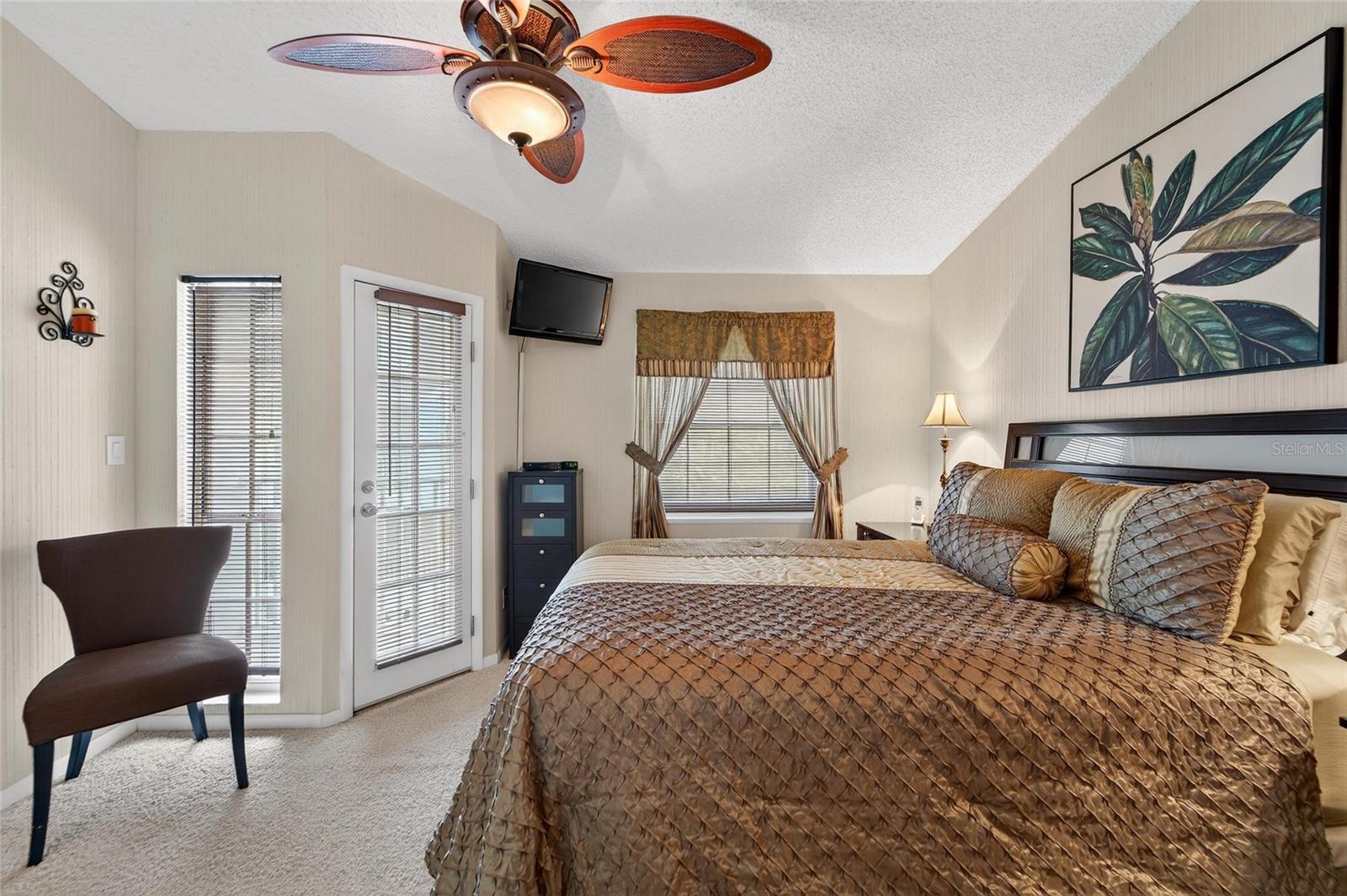 SUNSET REEF - Residential