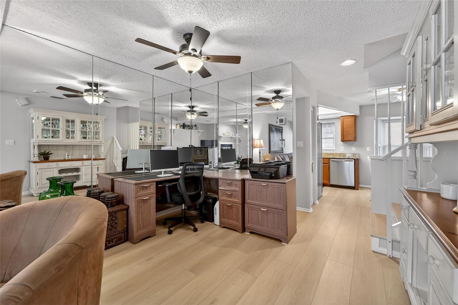 SUNSET REEF - Residential