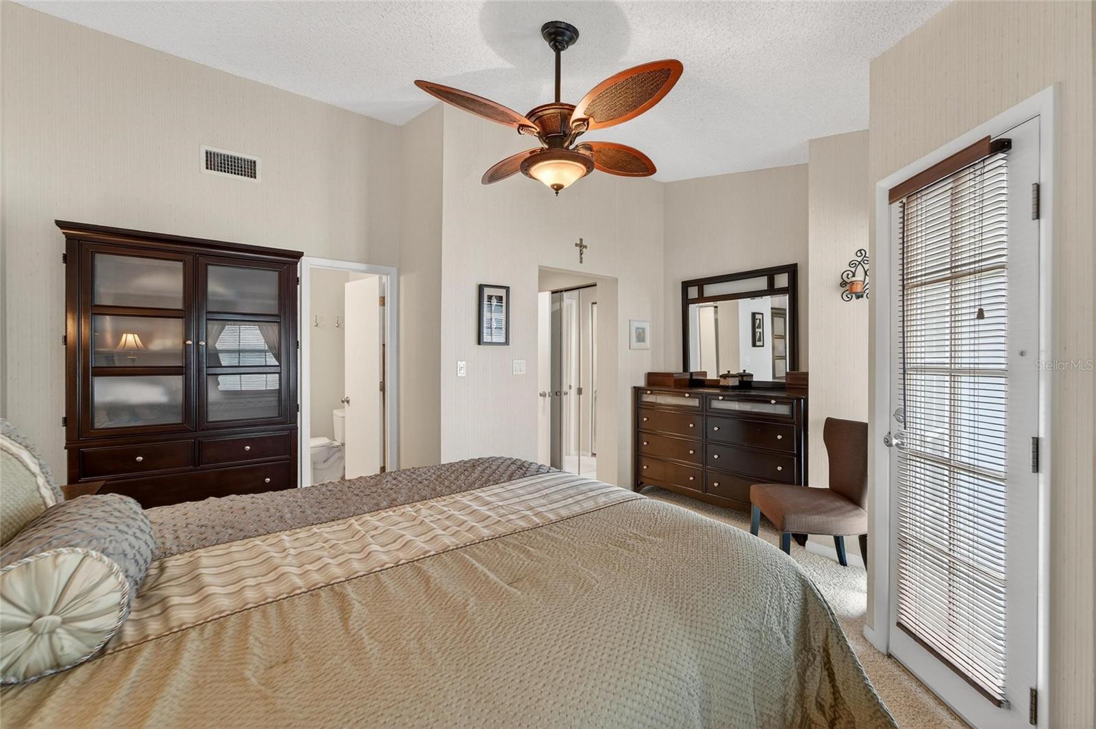 SUNSET REEF - Residential