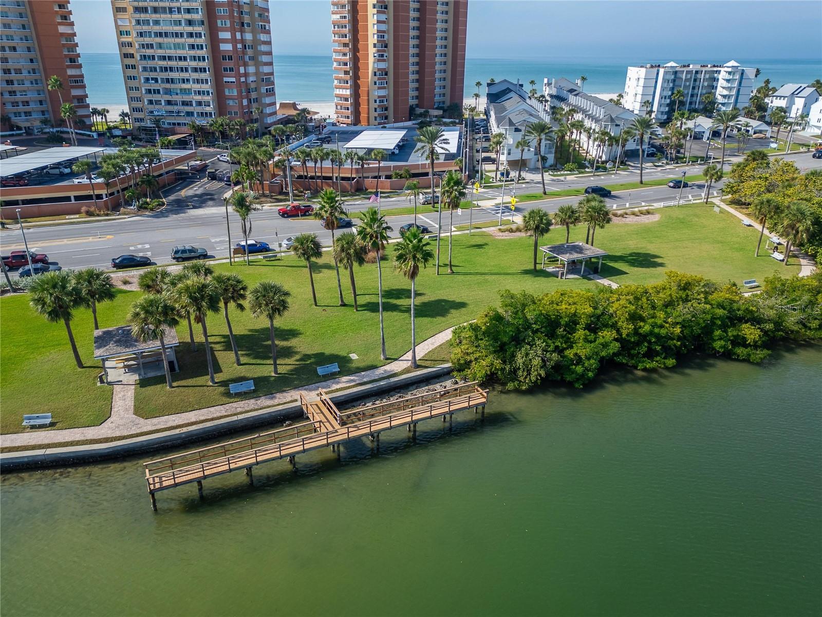 SUNSET REEF - Residential