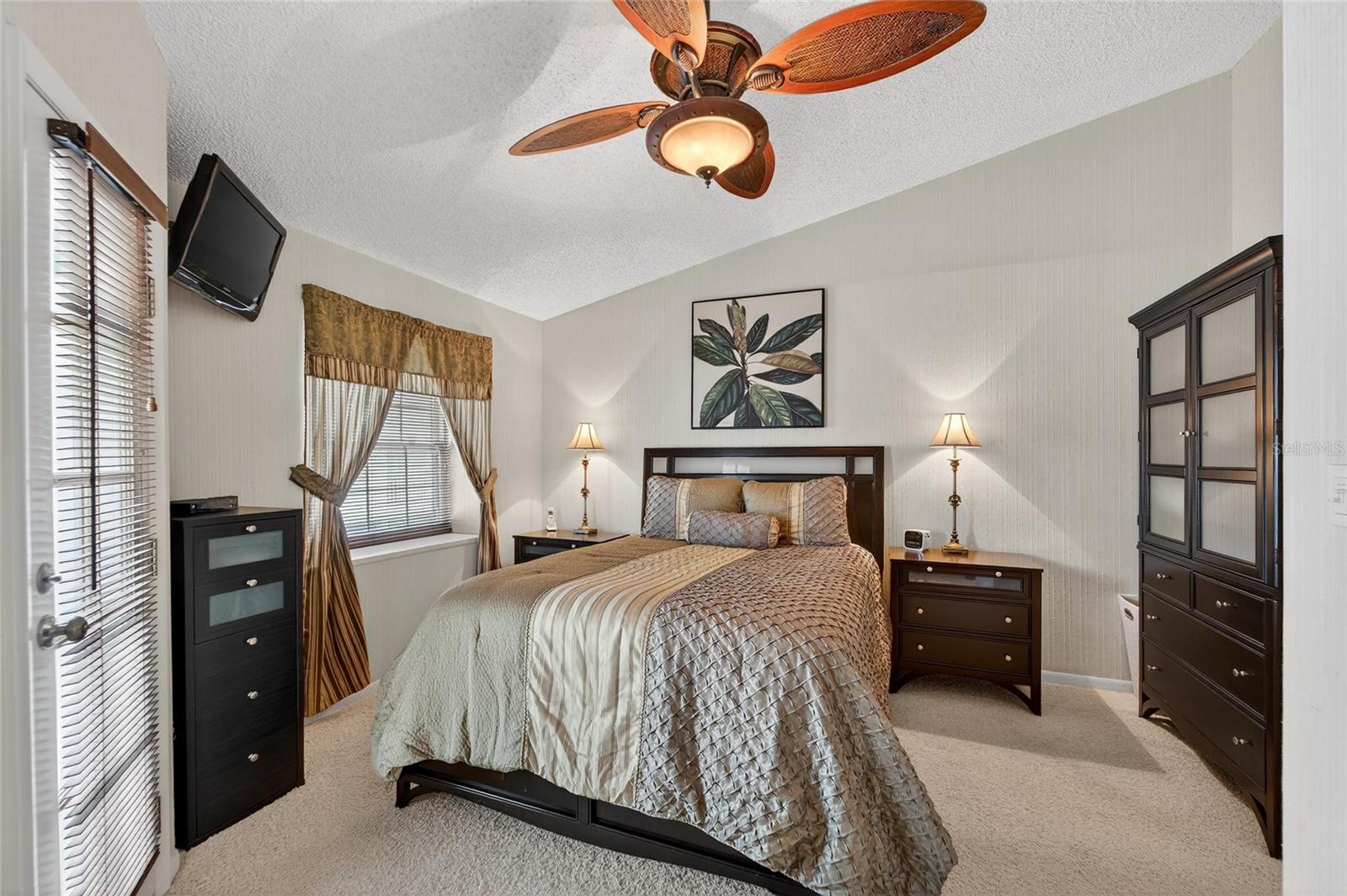 SUNSET REEF - Residential