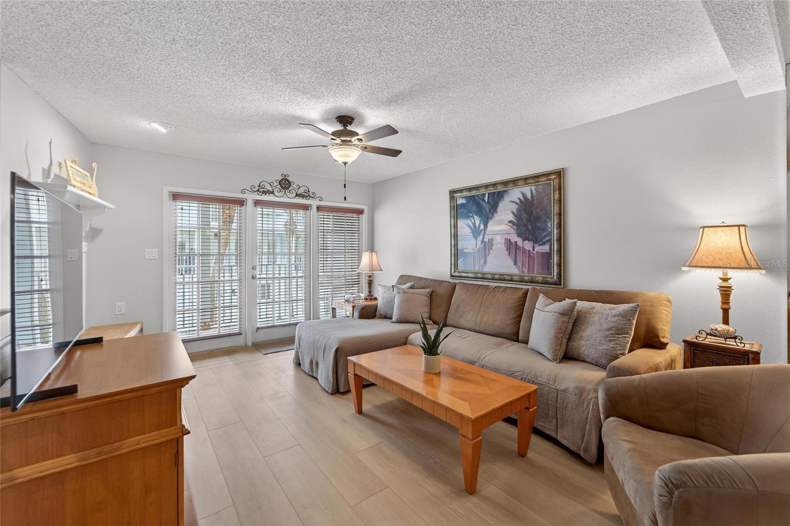 SUNSET REEF - Residential