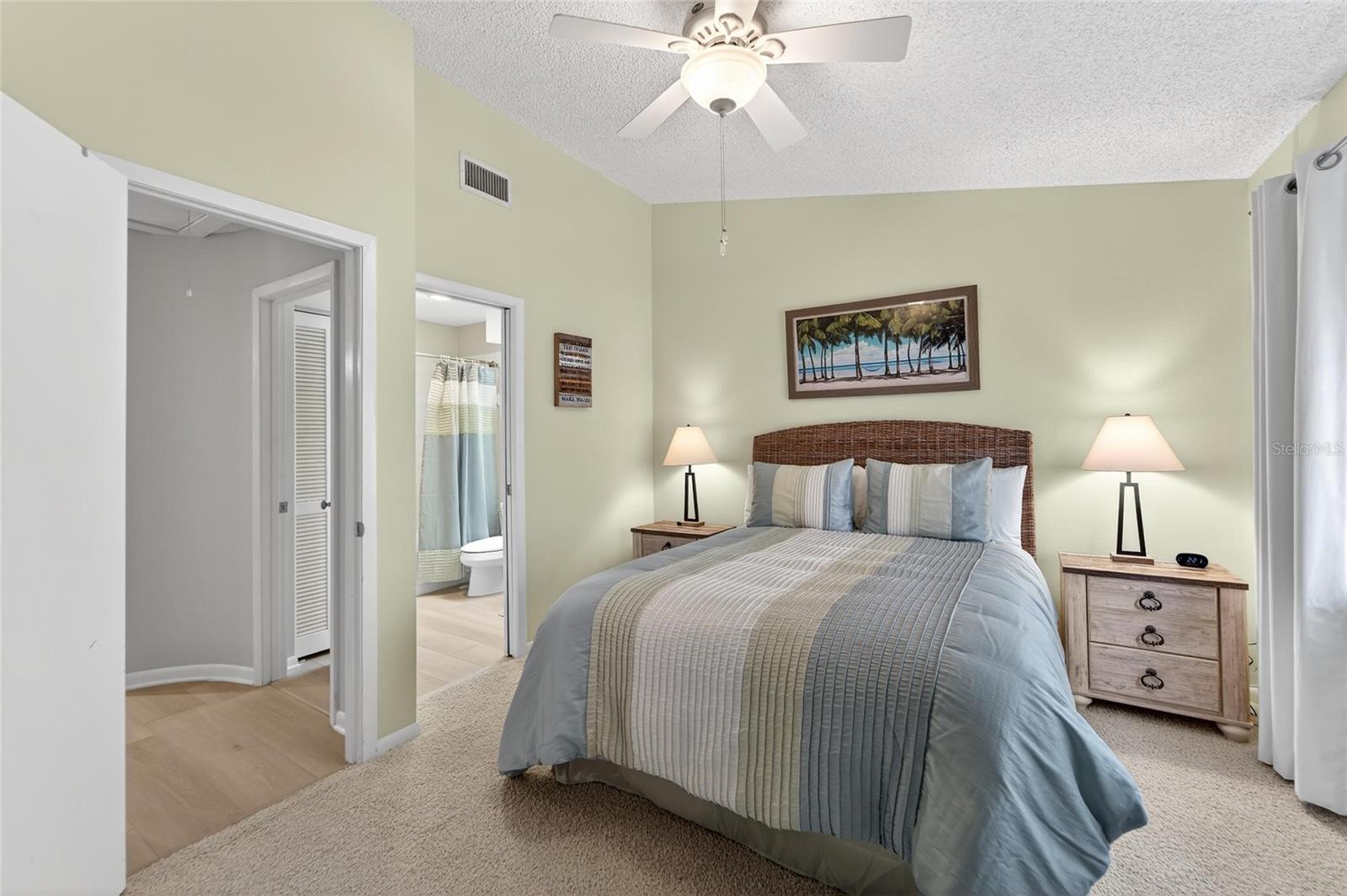 SUNSET REEF - Residential