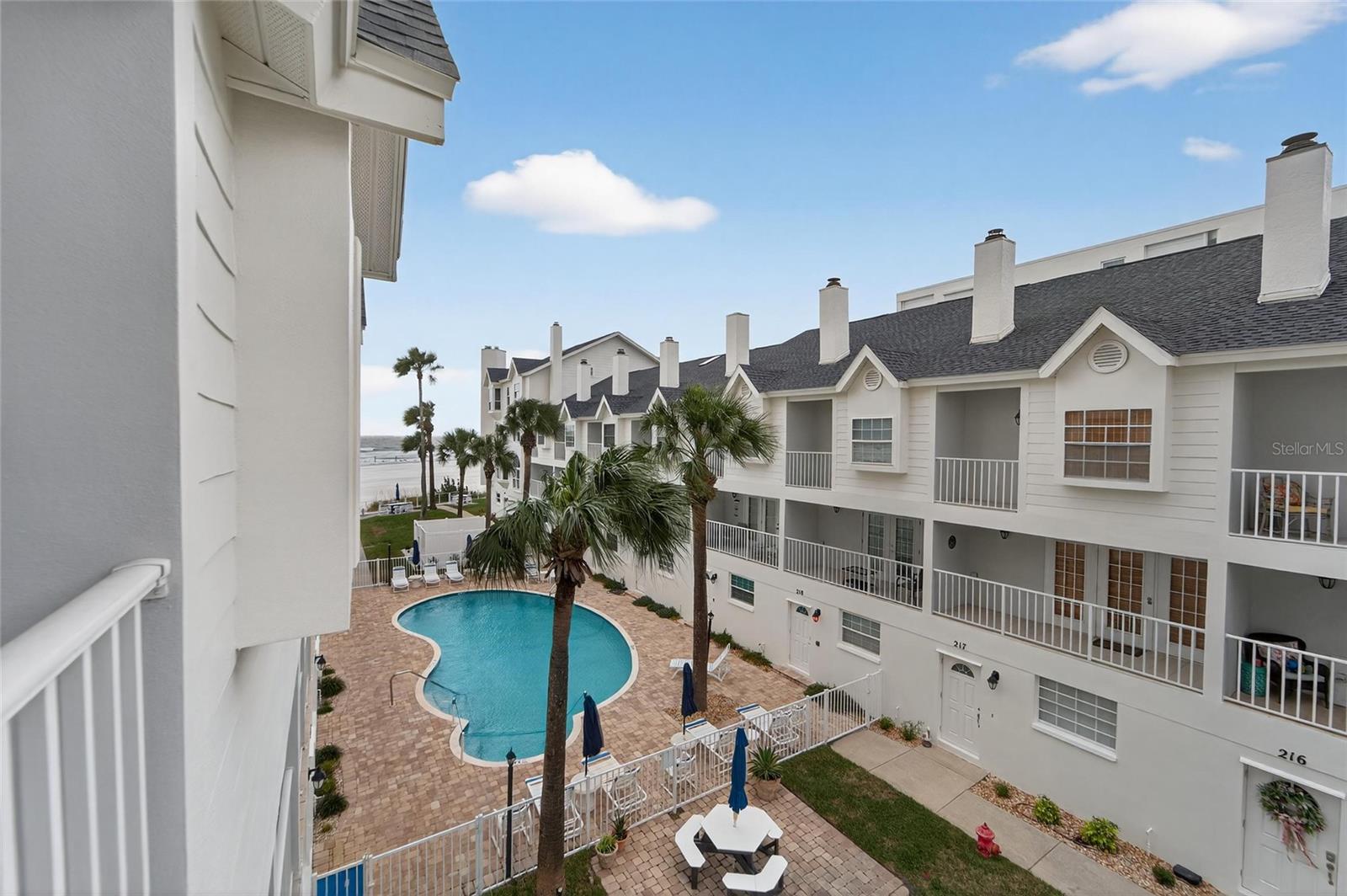 SUNSET REEF - Residential