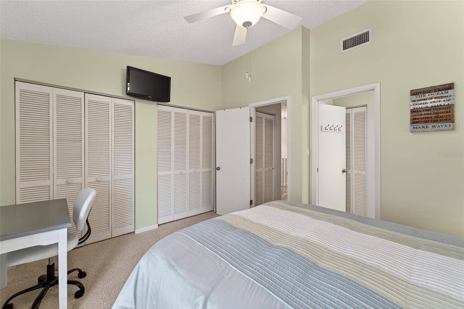 SUNSET REEF - Residential