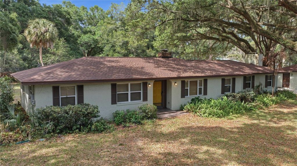 Photo of 2415 NE 59th Place, Ocala, FL 34479 (MLS # OM725244)