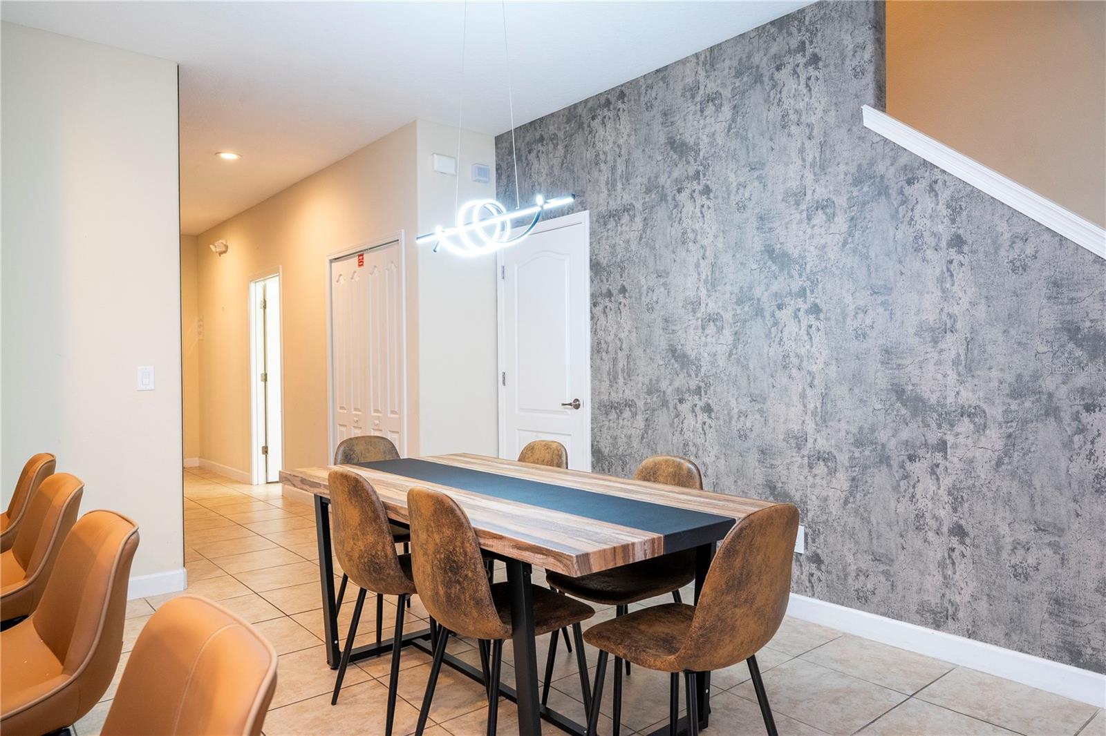 PARADISE PALMS RESIDENCE PH 2 - Residential