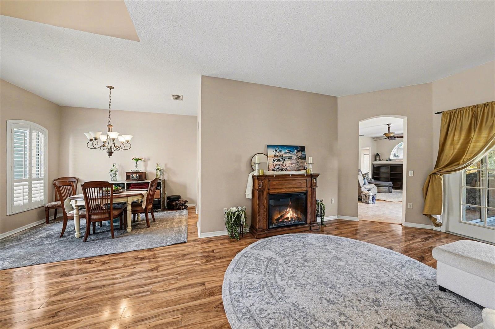 CREEKSIDE SUB PH 1 - Residential