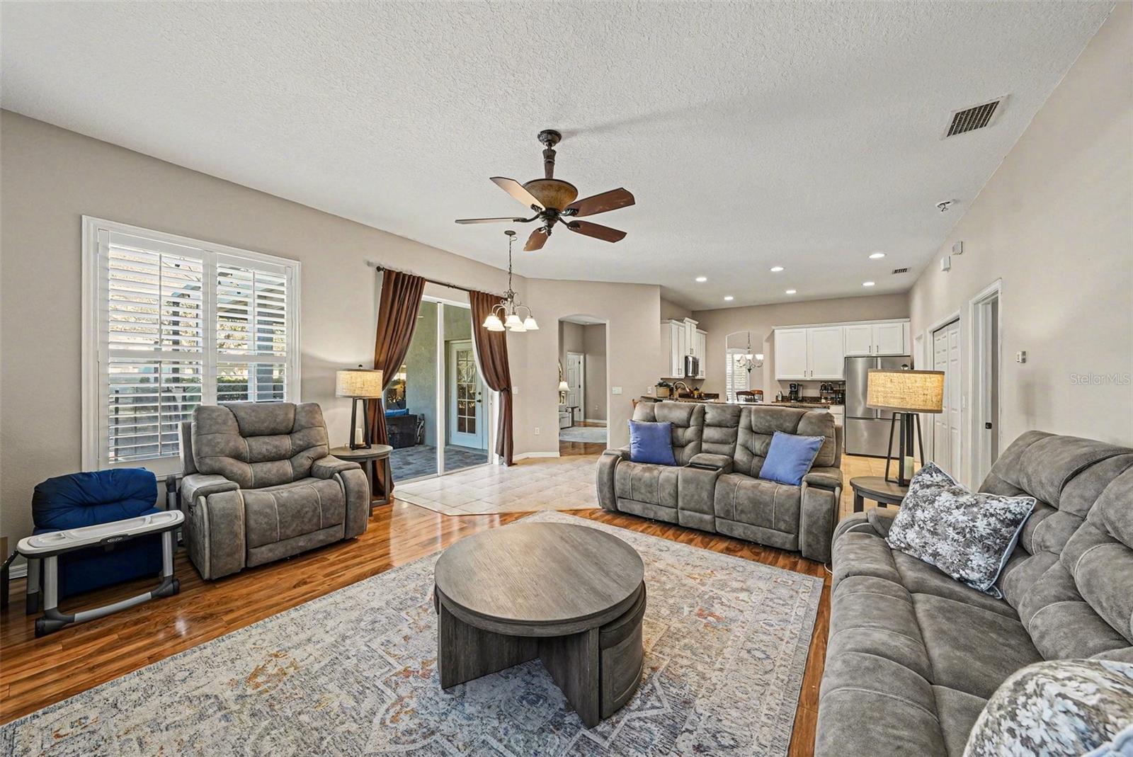 CREEKSIDE SUB PH 1 - Residential